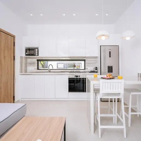 Sardines Luxury Apartment *